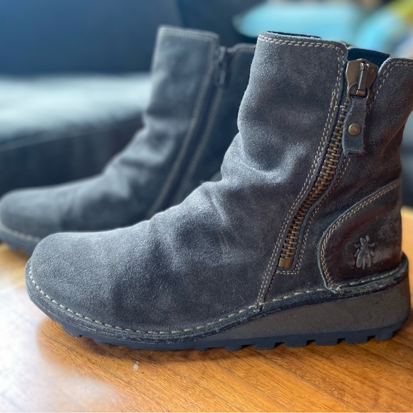 FLY LONDON MONG ANKLE BOOT WITH CHUNKY ZIP 7.5 - Picture 6 of 10